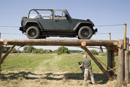 Jeep J8